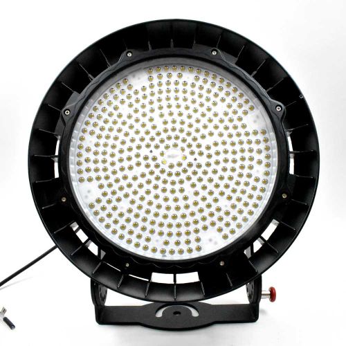 Superbright 240W LED Head & Bracket Kit