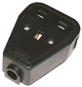 Single Gang 13 Amp Trailing Socket - 240V