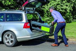 K45 Portable Lighting System 3