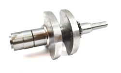 Hatz 1B20, 1B27 Crankshaft No. 7 (3/4") OEM Number: 01552510 (HEN1089)
