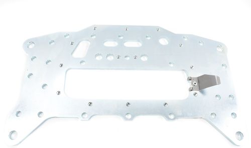 Hatz 1D31.16, 1D30.18, 1D40.19, 1D41.16, 1D41.19, 1D42.10 Crankcase Plate OEM Number: 01270300